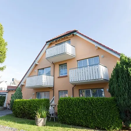 Hotel Garni Am Deich-3