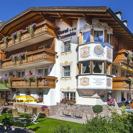 Hotel Garni Concordia - Dolomites Home-3