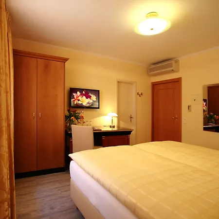 Hotel Garni Golf-2