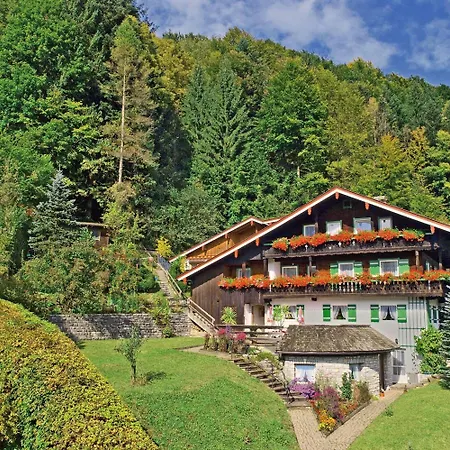 Gästehaus Bergwald-2