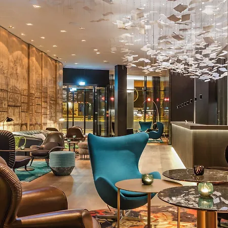 Motel One Frankfurt-Römer-2