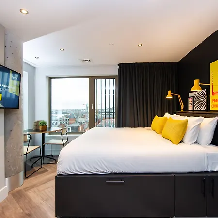 Staycity Aparthotels Dublin Castle-3