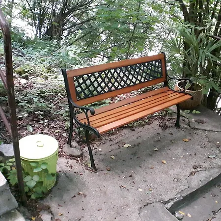 Das Haus am Hang-2
