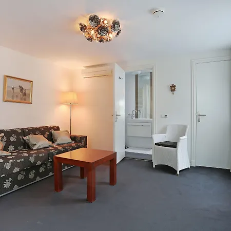 Hotel La Rosa Amsterdam Beach-3