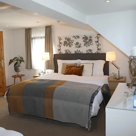 Hotel Weinlaube-2
