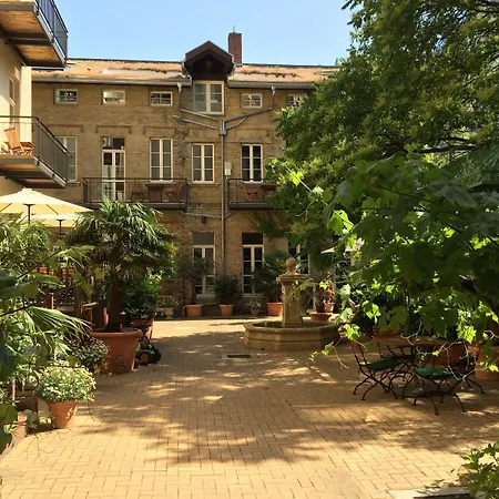 Garden Living - Boutique Hotel-2