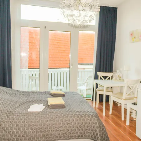 Blankebil Rooms-2