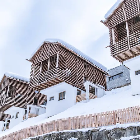 Boutique Hotel und Chalets Bergwiesenglück-3