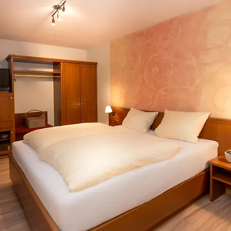 Wirthshof Hotel&Chalets-2