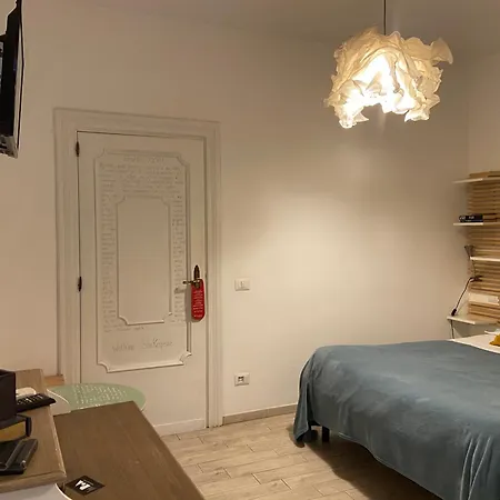 Room Of Arts-3
