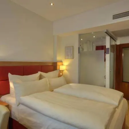Hotel Condor-3