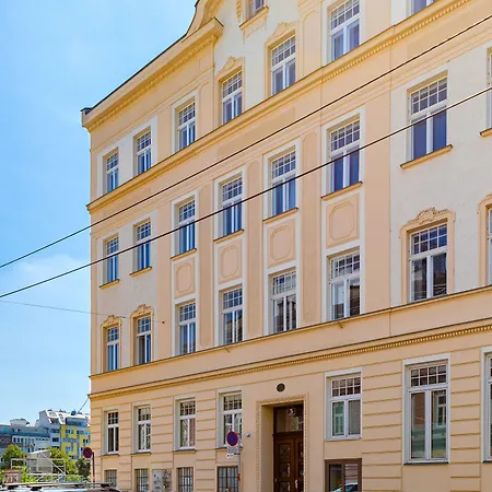 numa I Strauss Apartments-3
