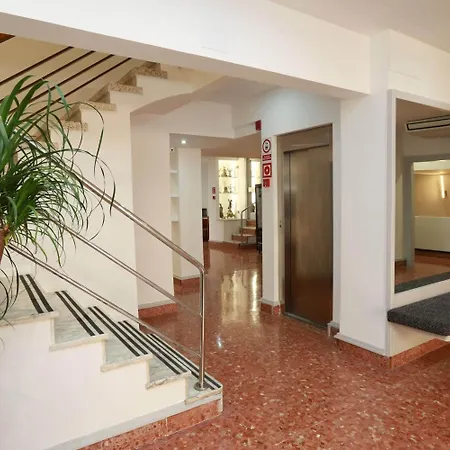 Hotel Alguer Camp Nou-2