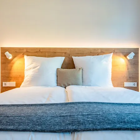 Coucou Hotel & Kuckucks-Stube-2