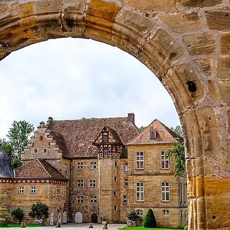 Gutsverwaltung Schloss Eyrichshof-2