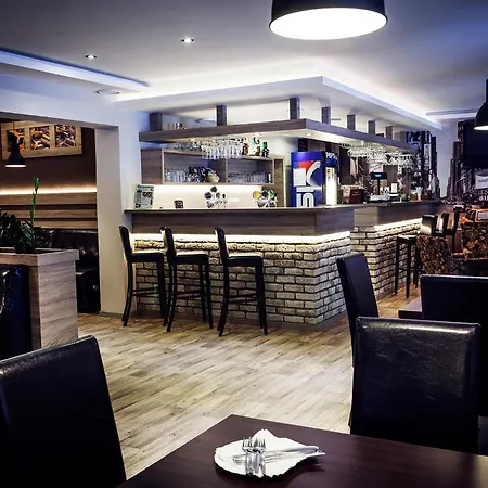 Hotel Taxis Bratislava-2