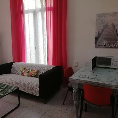 Hostal River-2