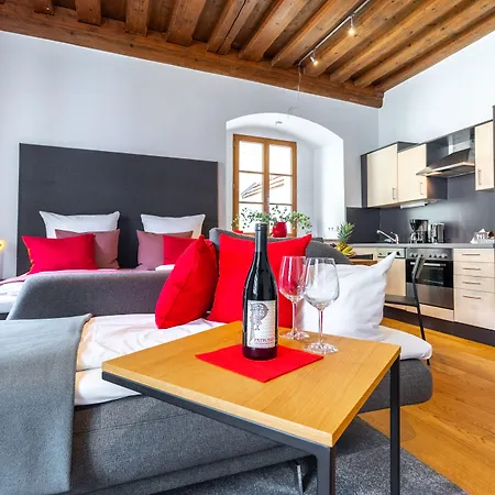 Baronhaus Aparthotel & Suites-3
