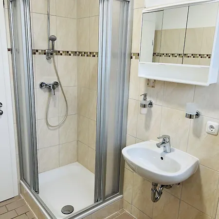 M&M Hotel - Wilhelmsburg-2