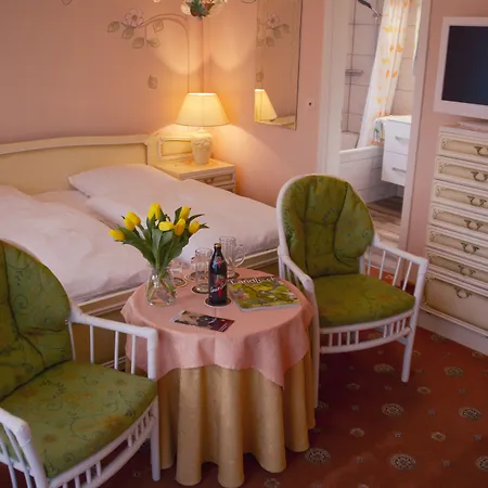 Hotel Garni Regina-2