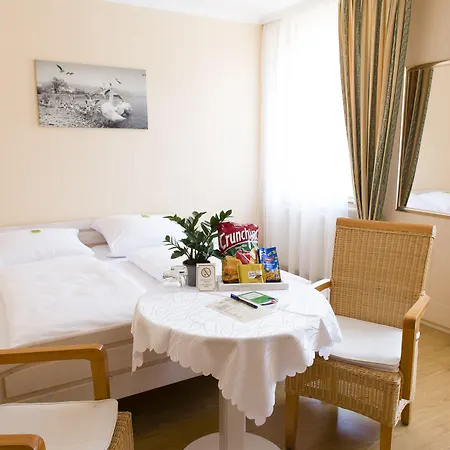 Hotel Garni Viktoria-3