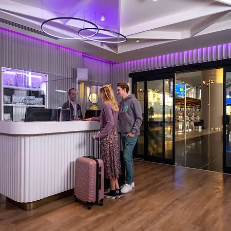 Yotel Istanbul Airport, City Entrance-2