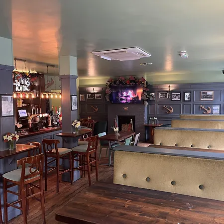 Dockers Inn-2