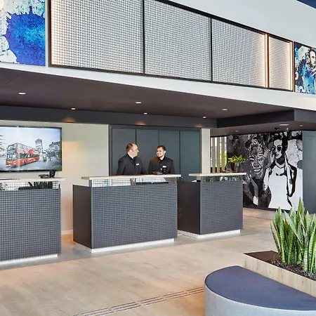 Leonardo Smart Hotel Düsseldorf-3