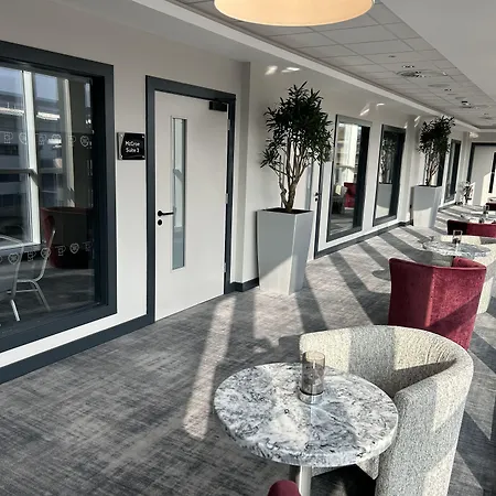 Tynecastle Park Hotel-3