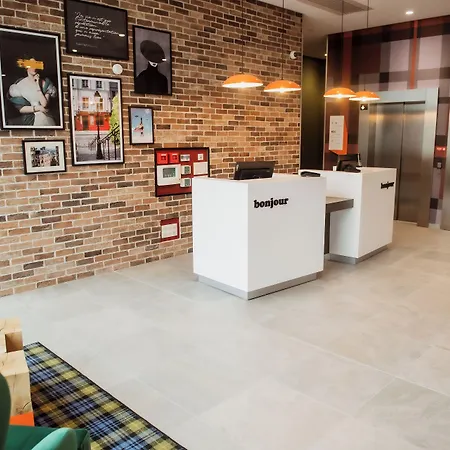 Easyhotel Marseille Euromed-2
