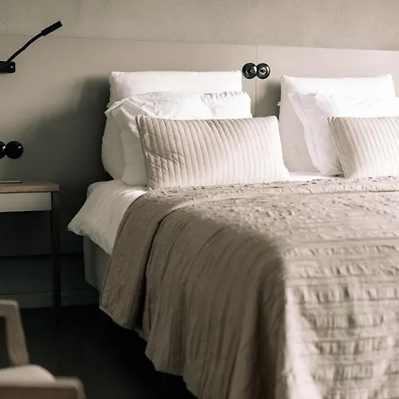 Asgard Hotel-3