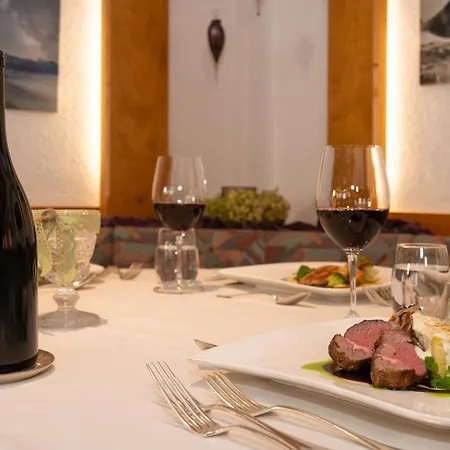 Hotel Restaurant Alpina-2