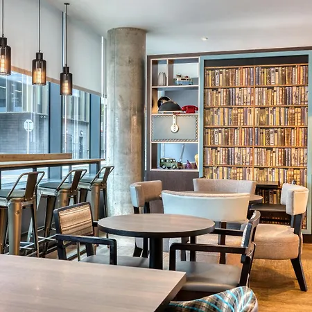 Premier Inn Dublin City Gloucester St South-2
