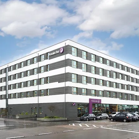 Premier Inn Stuttgart Zuffenhausen-3