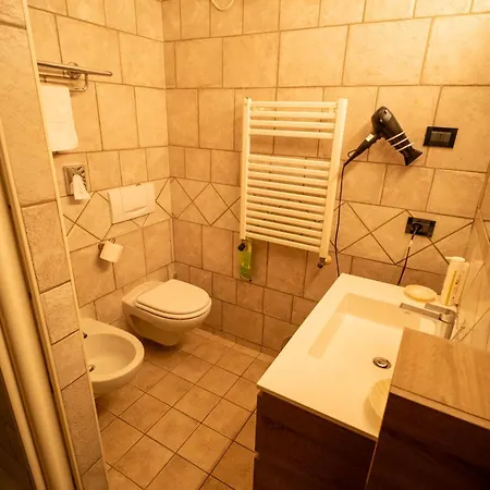 Yachting Hotel Mistral-3