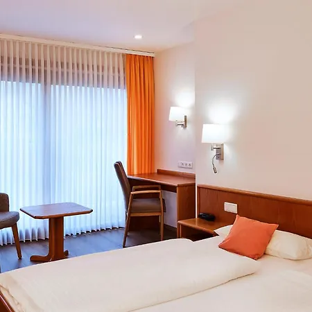 Hotel Am Steinberg-3