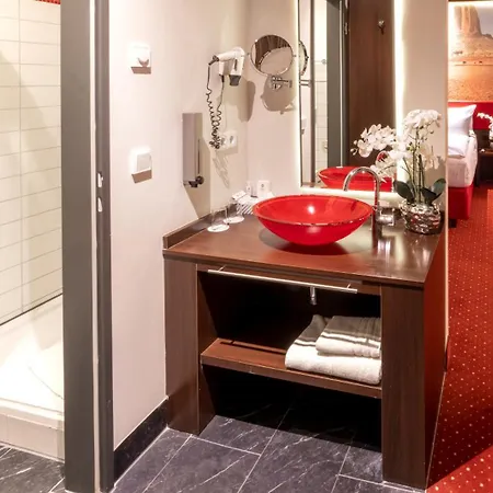 Best Western Plus Plaza Berlin Kurfürstendamm-2