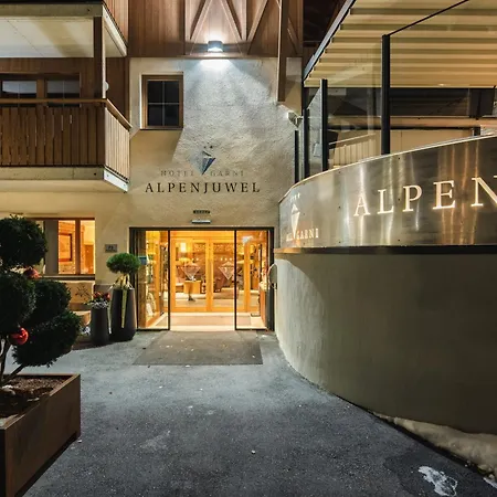 Hotel Garni Alpenjuwel-3