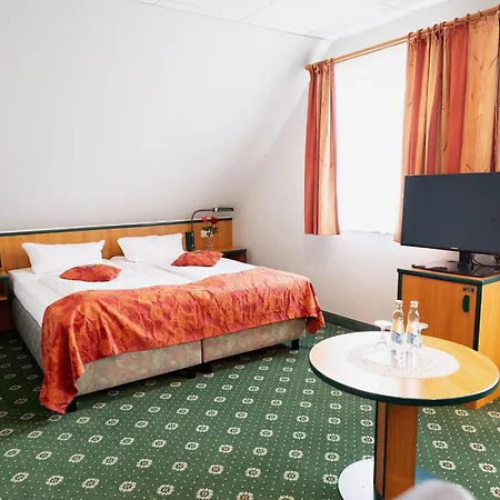 Hotel Landhaus Dierkow-3