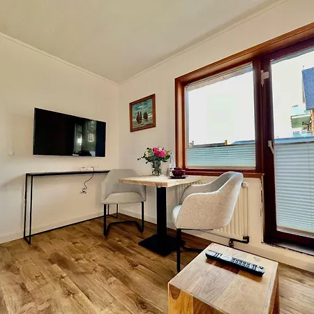 Kapitänshaus Lassen - Zimmer Nes Pük-2
