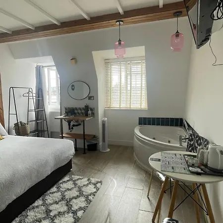 Angel Townhouse-3
