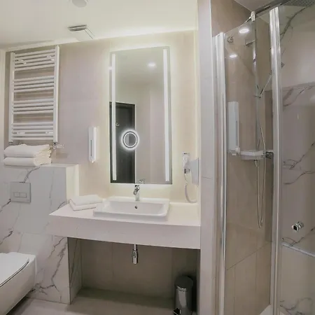 B&B Hotel Warsaw East-3