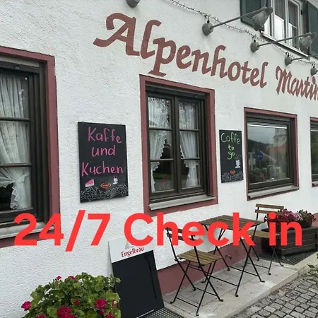 Alpen Hotel Martin-3