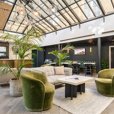 Numa London Chelsea Green-3
