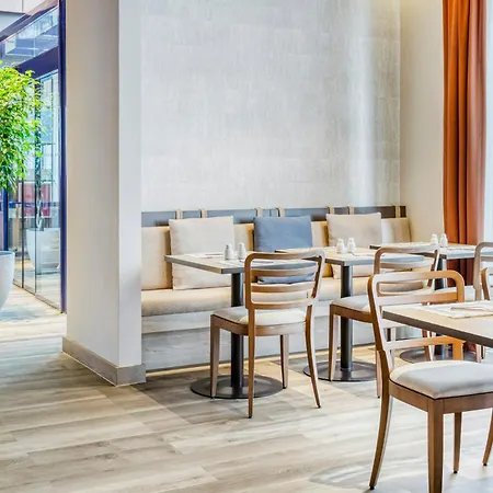 Hotel Nuernberg City Center By Leonardo Hotels-3