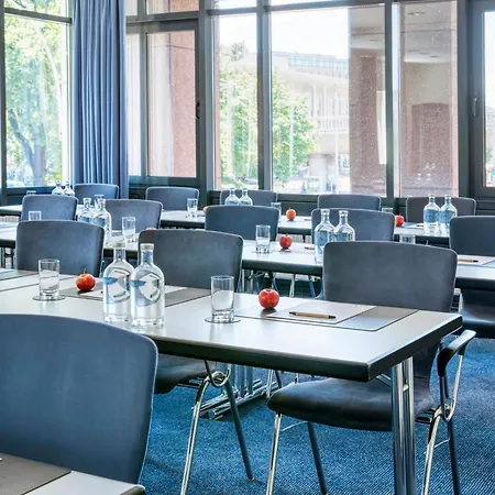 Hotel Freiburg City Center By Leonardo Hotels-2