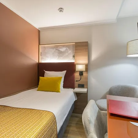 Leonardo Hotel Antwerpen-2