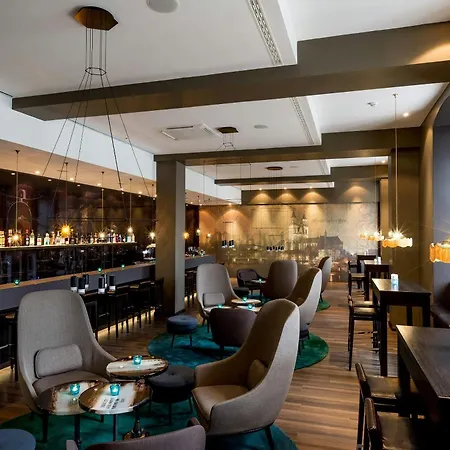 Motel One Magdeburg-3