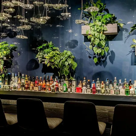 Motel One Bonn-Hauptbahnhof-3