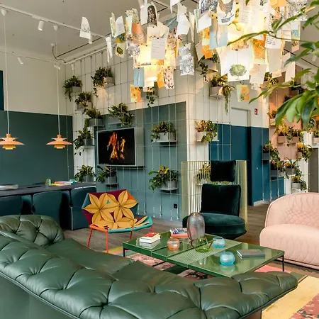 Motel One Rotterdam-2
